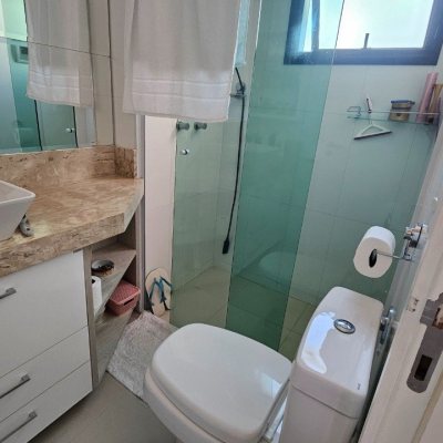 Apartamentos com 91m², 3 quartos, 1 suíte, 2 garagens, no bairro Balneário em Florianópolis