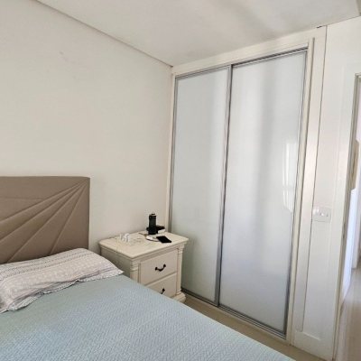 Apartamentos com 91m², 3 quartos, 1 suíte, 2 garagens, no bairro Balneário em Florianópolis