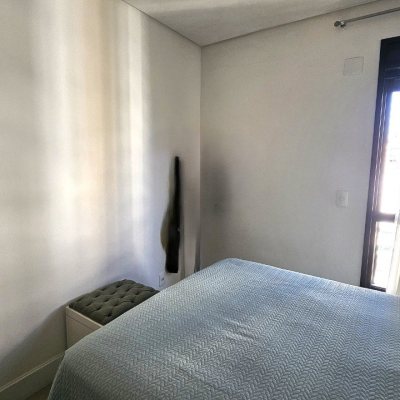 Apartamentos com 91m², 3 quartos, 1 suíte, 2 garagens, no bairro Balneário em Florianópolis