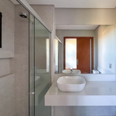 Casa Residencial com 607m², 4 quartos, 4 suítes, 6 garagens, no bairro Lagoa Da Conceição em Florianópolis