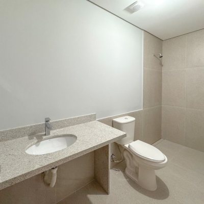 Casa Residencial com 607m², 4 quartos, 4 suítes, 6 garagens, no bairro Lagoa Da Conceição em Florianópolis