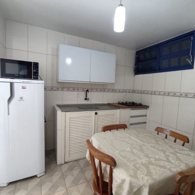 Pousada com 642m², 13 quartos, 13 suítes, 11 garagens, no bairro Ingleses em Florianópolis