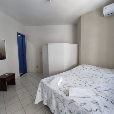 Pousada com 642m², 13 quartos, 13 suítes, 11 garagens, no bairro Ingleses em Florianópolis