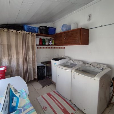 Pousada com 642m², 13 quartos, 13 suítes, 11 garagens, no bairro Ingleses em Florianópolis