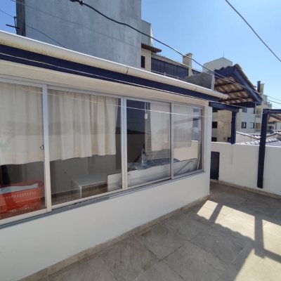 Pousada com 642m², 13 quartos, 13 suítes, 11 garagens, no bairro Ingleses em Florianópolis