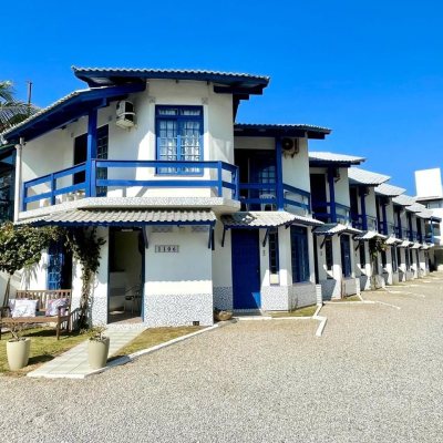 Pousada com 642m², 13 quartos, 13 suítes, 11 garagens, no bairro Ingleses em Florianópolis