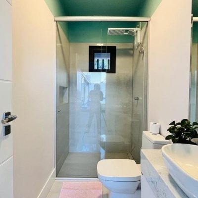 Casa Residencial com 285m², 4 quartos, 2 suítes, 2 garagens, no bairro Trindade em Florianópolis