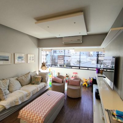 Apartamentos com 109m², 3 quartos, 2 suítes, 1 garagem, no bairro Centro em Florianópolis