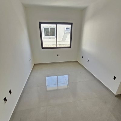 Sobrado Residencial com 84m², 2 quartos, 2 suítes, 1 garagem, no bairro Bela Vista em Palhoça