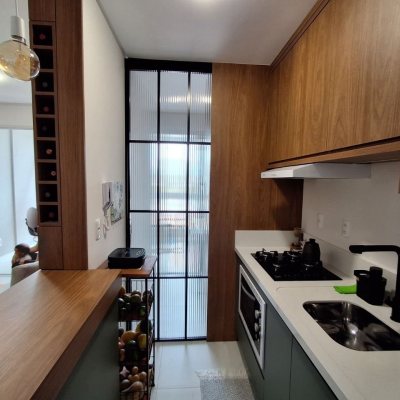 Apartamentos com 96m², 3 quartos, 2 suítes, 2 garagens, no bairro Estreito em Florianópolis