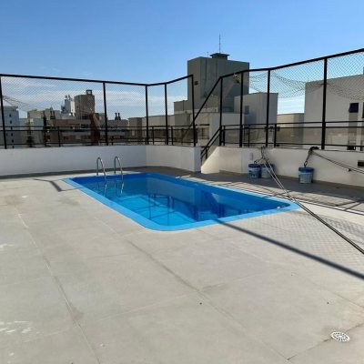 Cobertura com 483m², 4 quartos, 2 suítes, 2 garagens, no bairro Centro em Florianópolis