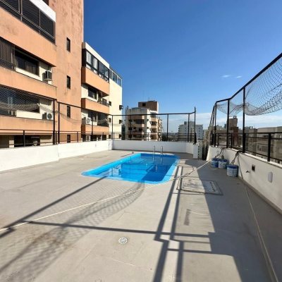 Cobertura com 483m², 4 quartos, 2 suítes, 2 garagens, no bairro Centro em Florianópolis