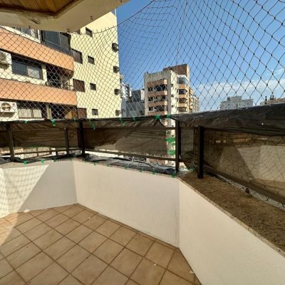 Cobertura com 483m², 4 quartos, 2 suítes, 2 garagens, no bairro Centro em Florianópolis