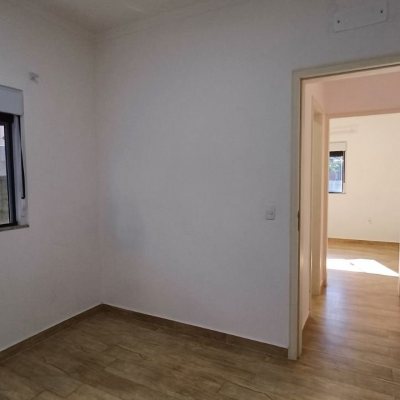 Casa em Condomínio com 134m², 3 quartos, 1 suíte, 2 garagens, no bairro Cachoeira Do Bom Jesus em Florianópolis