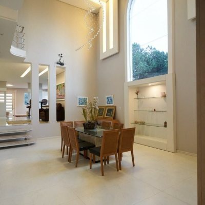 Casa em Condomínio com 1100m², 5 quartos, 5 suítes, 3 garagens, no bairro Roçado em São José