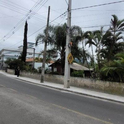 Terreno Comercial/Residencial com 1451m², no bairro Bela Vista em Palhoça