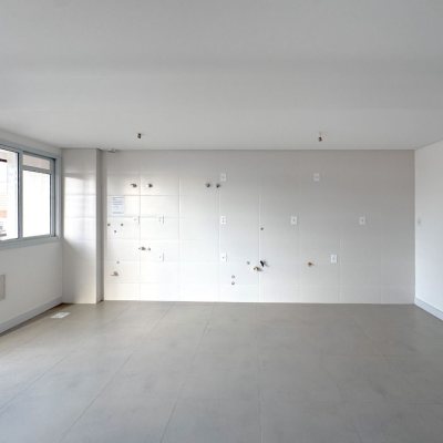 Apartamentos com 71m², 2 quartos, 1 suíte, 2 garagens, no bairro João Paulo em Florianópolis