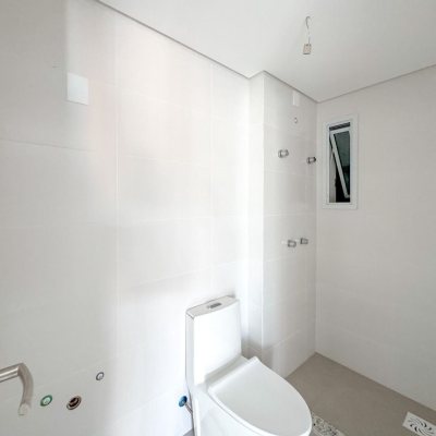 Apartamentos com 71m², 2 quartos, 1 suíte, 2 garagens, no bairro João Paulo em Florianópolis