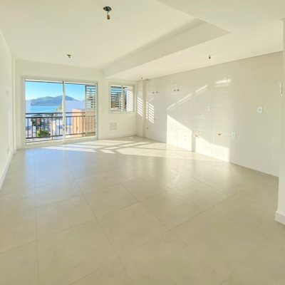 Apartamentos com 71m², 2 quartos, 1 suíte, 2 garagens, no bairro João Paulo em Florianópolis