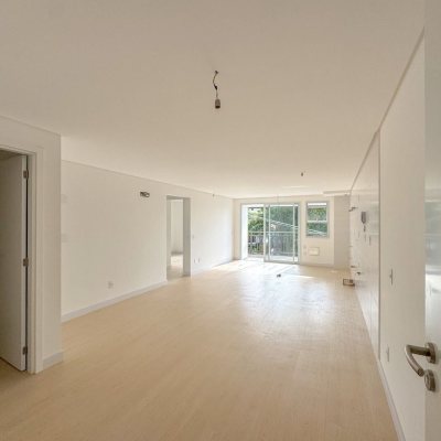 Apartamentos com 80m², 2 quartos, 2 suítes, 2 garagens, no bairro João Paulo em Florianópolis