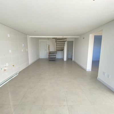 Apartamentos com 126m², 3 quartos, 3 suítes, 3 garagens, no bairro João Paulo em Florianópolis