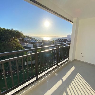Apartamentos com 126m², 3 quartos, 3 suítes, 3 garagens, no bairro João Paulo em Florianópolis