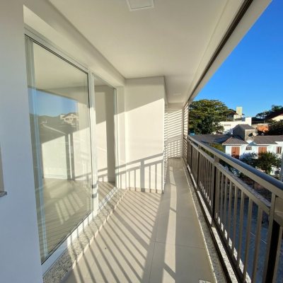 Apartamentos com 126m², 3 quartos, 3 suítes, 3 garagens, no bairro João Paulo em Florianópolis