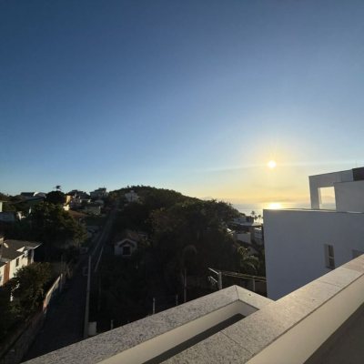 Apartamentos com 94m², 1 quarto, 1 suíte, 2 garagens, no bairro João Paulo em Florianópolis