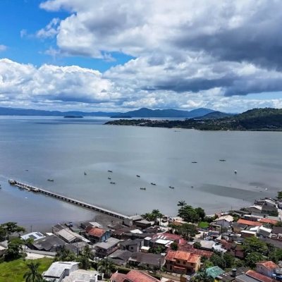 Apartamentos com 94m², 1 quarto, 1 suíte, 2 garagens, no bairro João Paulo em Florianópolis