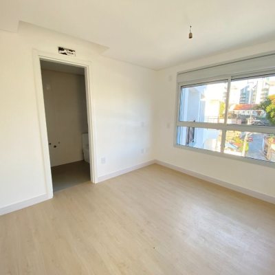 Apartamentos com 122m², 3 quartos, 2 suítes, 3 garagens, no bairro João Paulo em Florianópolis