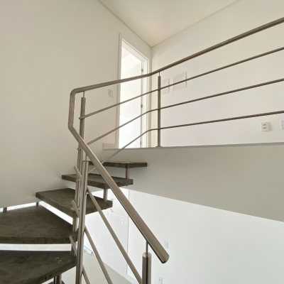 Apartamentos com 122m², 3 quartos, 2 suítes, 3 garagens, no bairro João Paulo em Florianópolis