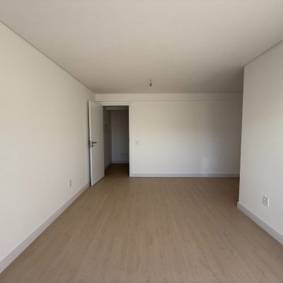 Apartamentos com 122m², 3 quartos, 2 suítes, 3 garagens, no bairro João Paulo em Florianópolis