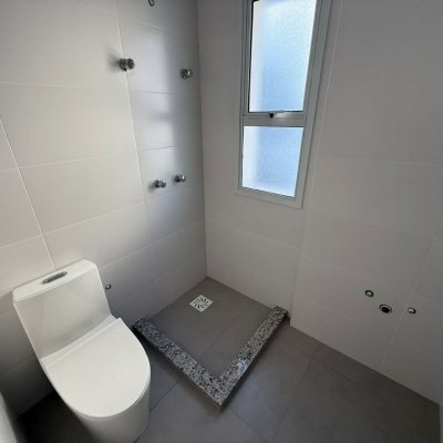 Apartamentos com 122m², 3 quartos, 2 suítes, 3 garagens, no bairro João Paulo em Florianópolis