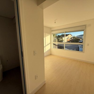 Apartamentos com 122m², 3 quartos, 2 suítes, 3 garagens, no bairro João Paulo em Florianópolis