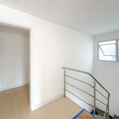 Apartamentos com 100m², 1 quarto, 1 suíte, 2 garagens, no bairro João Paulo em Florianópolis