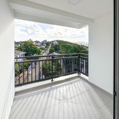 Apartamentos com 100m², 1 quarto, 1 suíte, 2 garagens, no bairro João Paulo em Florianópolis