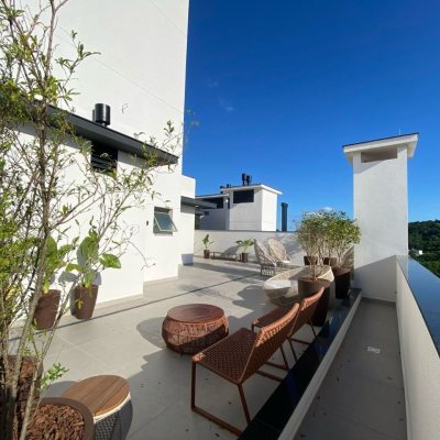 Apartamentos com 81m², 2 quartos, 2 suítes, 2 garagens, no bairro Jurerê em Florianópolis