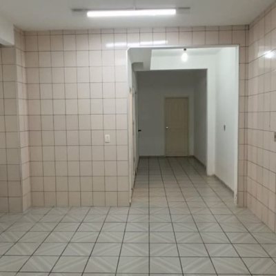 Casa Residencial com 398m², 6 quartos, 3 suítes, 4 garagens, no bairro Capoeiras em Florianópolis