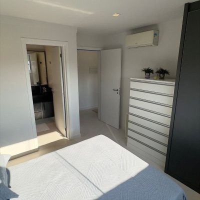 Cobertura com 185m², 3 quartos, 2 suítes, 4 garagens, no bairro Ingleses em Florianópolis