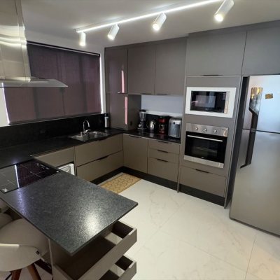 Cobertura com 185m², 3 quartos, 2 suítes, 4 garagens, no bairro Ingleses em Florianópolis