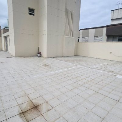 Apartamentos com 225m², 2 quartos, 1 garagem, no bairro Coloninha em Florianópolis