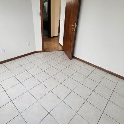 Apartamentos com 225m², 2 quartos, 1 garagem, no bairro Coloninha em Florianópolis