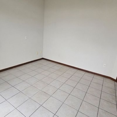 Apartamentos com 225m², 2 quartos, 1 garagem, no bairro Coloninha em Florianópolis