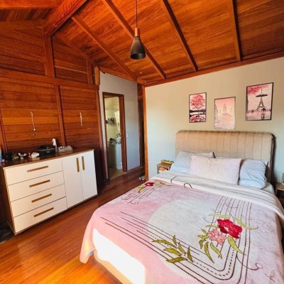 Casa Residencial com 130m², 3 quartos, 1 suíte, 1 garagem, no bairro Ingleses em Florianópolis