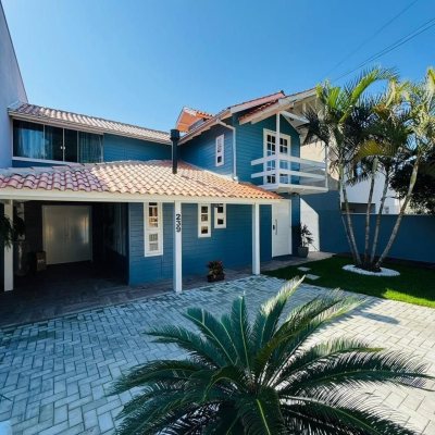 Casa Residencial com 130m², 3 quartos, 1 suíte, 1 garagem, no bairro Ingleses em Florianópolis
