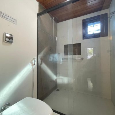 Casa em Condomínio com 44m², 1 quarto, 1 suíte, no bairro Cachoeira Do Bom Jesus em Florianópolis