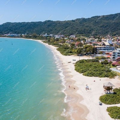 Casa em Condomínio com 44m², 1 quarto, 1 suíte, no bairro Cachoeira Do Bom Jesus em Florianópolis