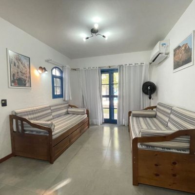 Casa em Condomínio com 44m², 1 quarto, 1 suíte, no bairro Cachoeira Do Bom Jesus em Florianópolis