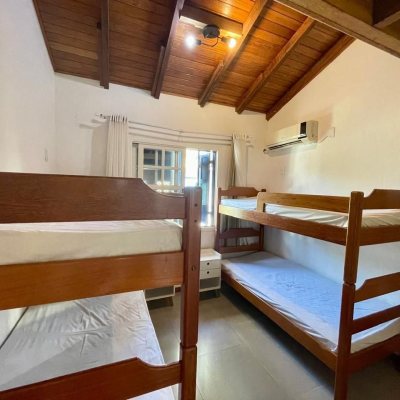 Casa em Condomínio com 63m², 2 quartos, 1 suíte, 1 garagem, no bairro Cachoeira Do Bom Jesus em Florianópolis