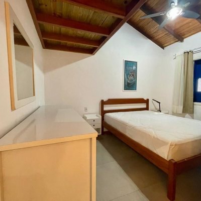 Casa em Condomínio com 63m², 2 quartos, 1 suíte, 1 garagem, no bairro Cachoeira Do Bom Jesus em Florianópolis